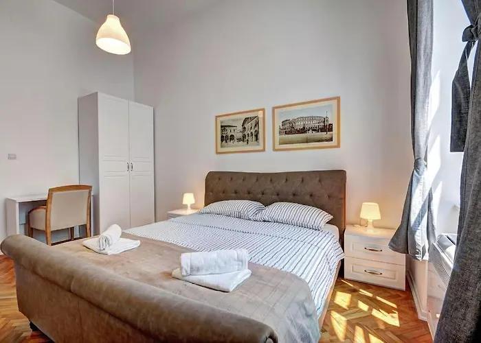 Yachting Club * Pula